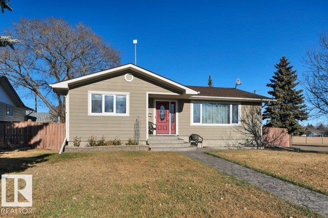 102 Spatinow Dr, Wetaskiwin