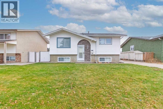 225 19 Street Ne, Medicine Hat