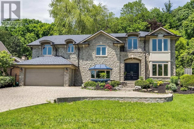 32 Brookfield Road, Toronto (bridle Path-Sunnybrook-York Mills)