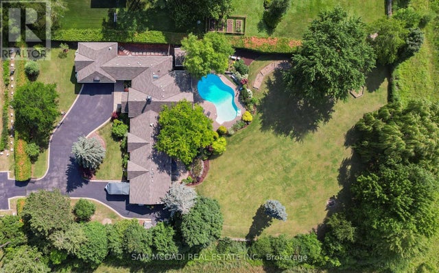 2577 No 8 Side Road, Burlington