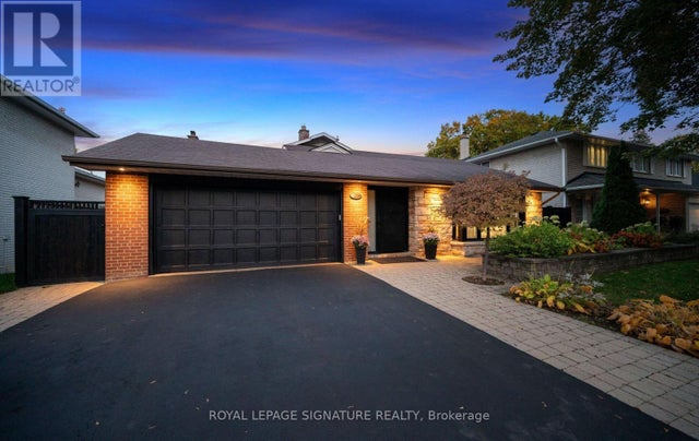 16 Kingsborough Crescent, Toronto (willowridge-Martingrove-Richview)