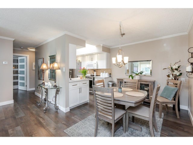 305 1351 Martin Street, White Rock