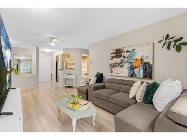 207 10186 155 Street, Surrey