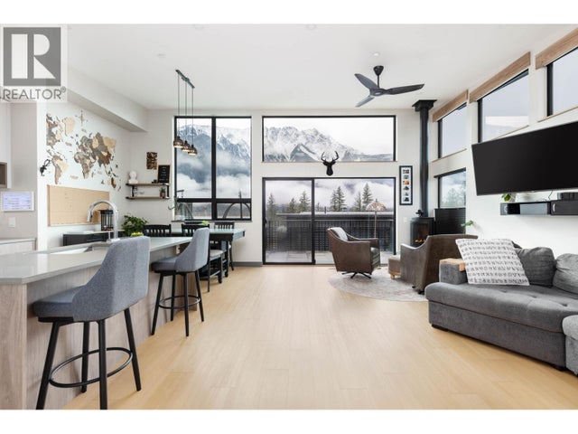 50 4000 Sunstone Way, Pemberton