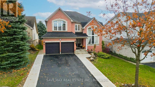 35 Woodcrest Court, Kitchener