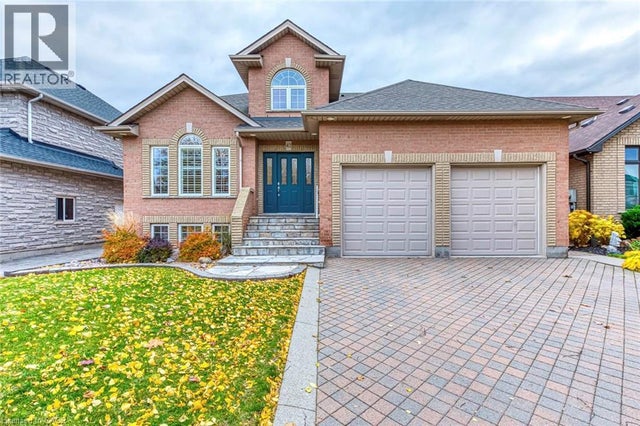 42 Creanona Boulevard, Stoney Creek