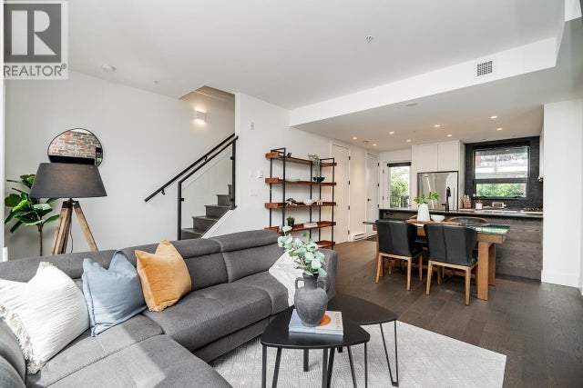 1 83 Moody Street, Port Moody