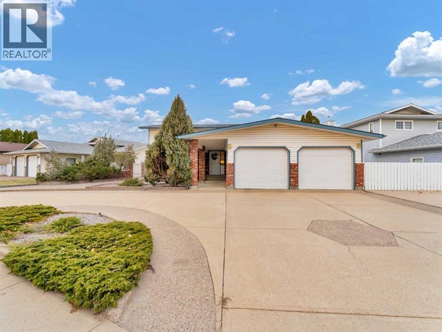 880 Ross Glen Drive Se, Medicine Hat