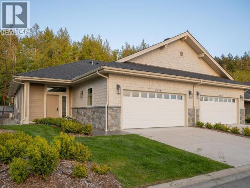 4078 Saturna Ave, Powell River