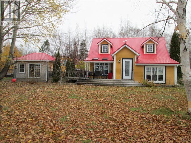 100 Sandy Point Road, Norris Arm