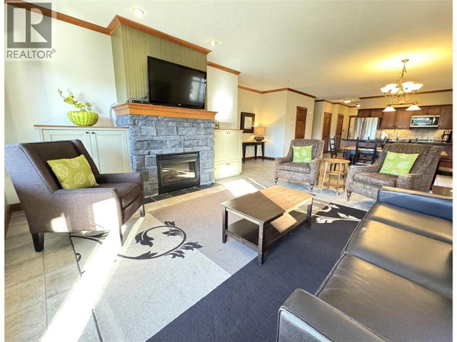 200 Bighorn Boulevard Unit# 211d, Radium Hot Springs