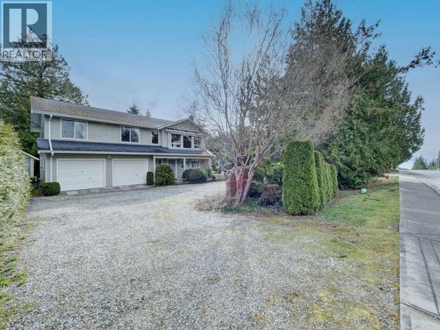 5642 Nickerson Road, Sechelt