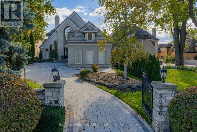 3206 Shoreline Drive, Oakville (br Bronte)