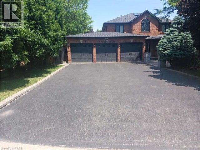 6 Mcarthur Heights, Brampton