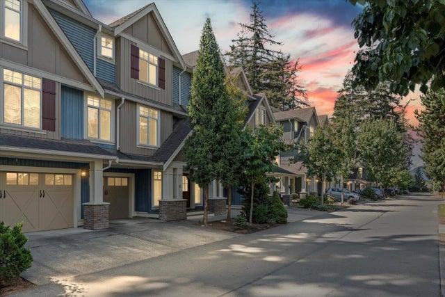8 5837 Sappers Way|garrison Crossing, Chilliwack