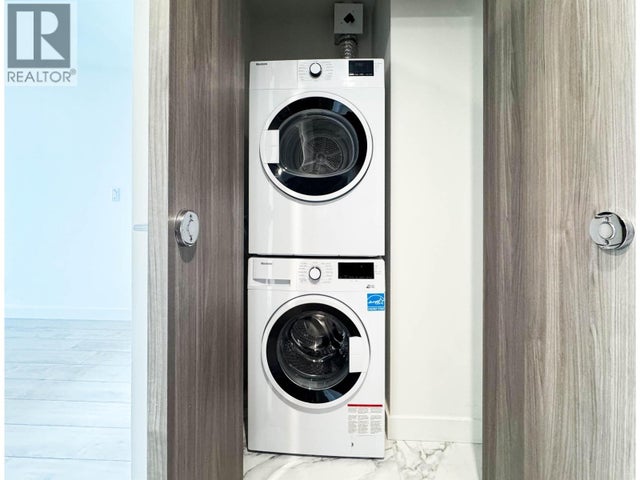 18** 4880 Lougheed Highway, Burnaby