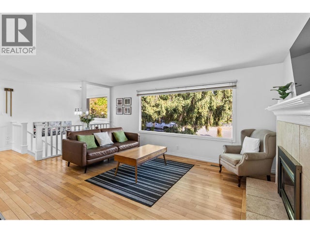 1112 Pinecrest Lane, Kelowna