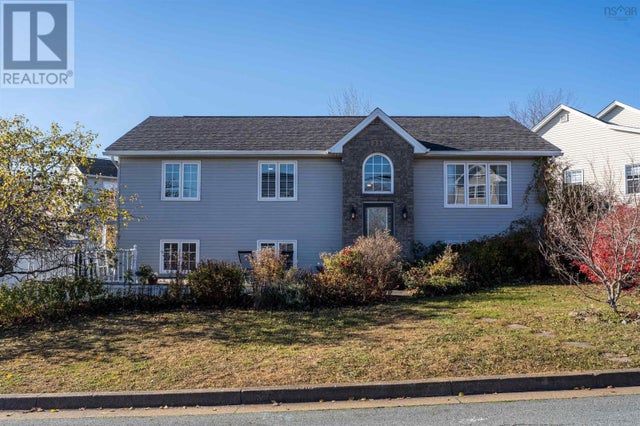 25 Lochiel Circle, Dartmouth