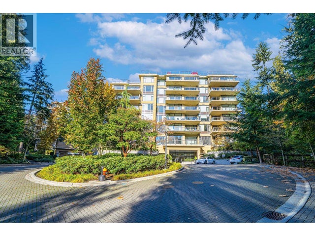 1004 1415 Parkway Boulevard, Coquitlam