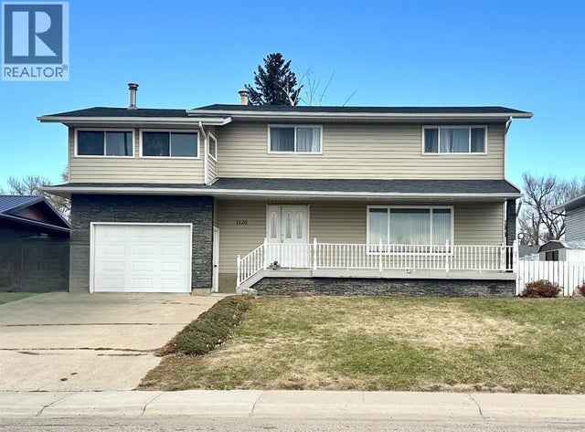 1120 2 Avenue E, Brooks