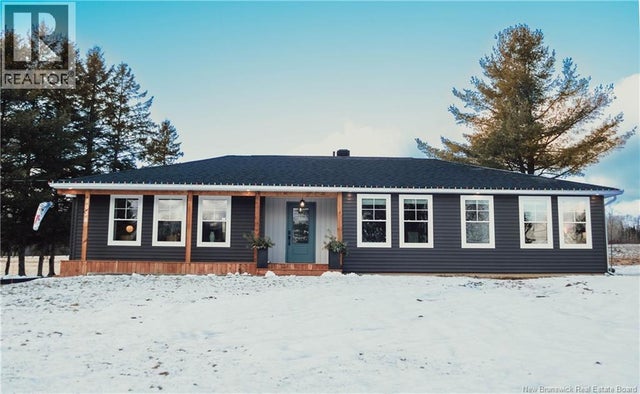 1038 Route 425 Highway, Whitney