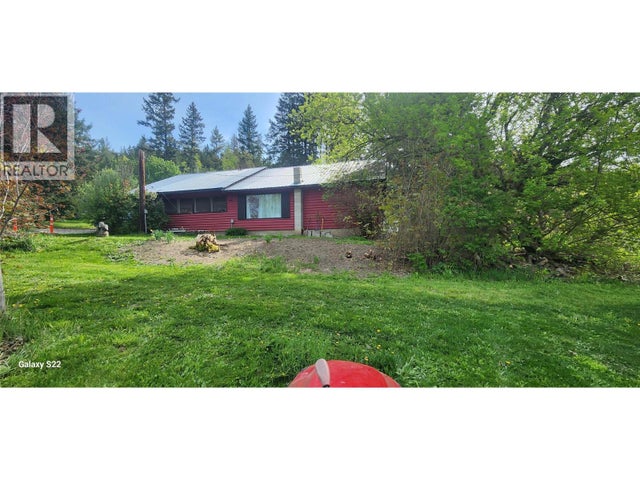 1012 Addison Road, Tappen