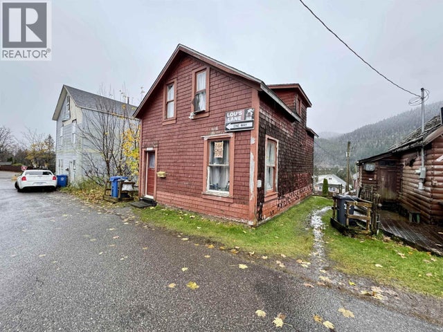 518 W 7th Avenue, Prince Rupert