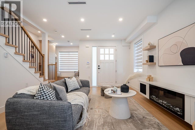 2105 E 33rd Avenue, Vancouver