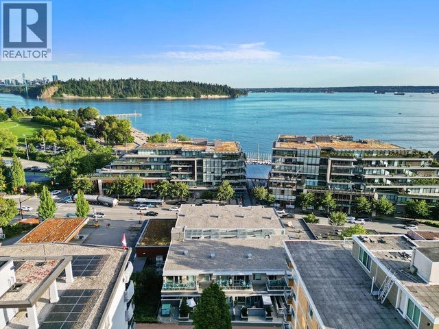 301 1331 Marine Drive, West Vancouver