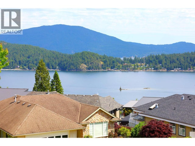 561 Spyglass Place, Gibsons