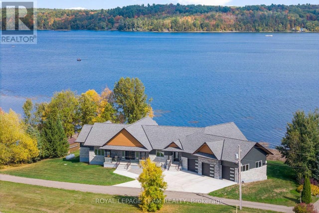 231 Finnerty Road, Whitewater Region