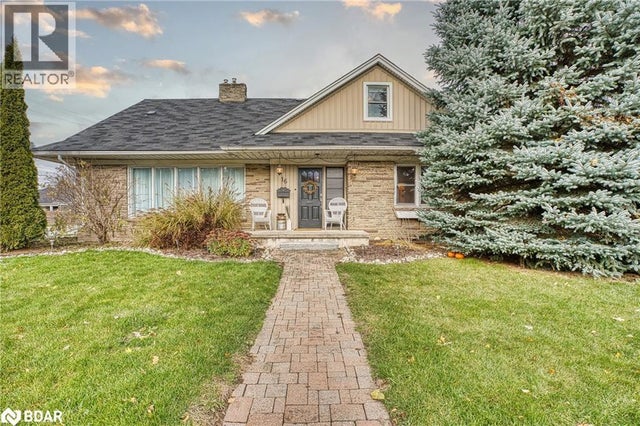 16 First Street W, Elmira