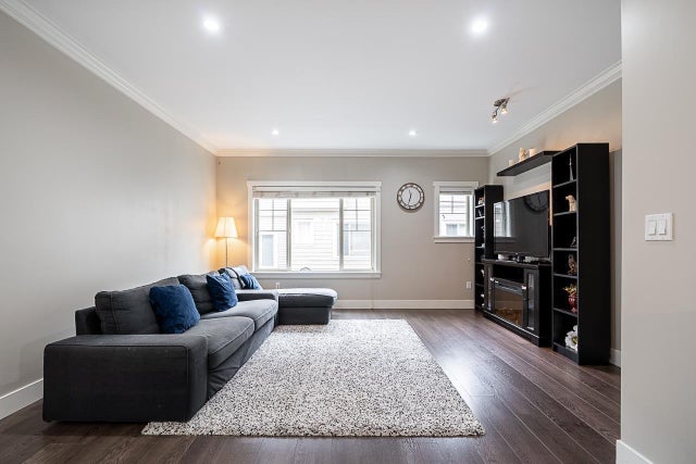 8 19097 64 Avenue, Surrey