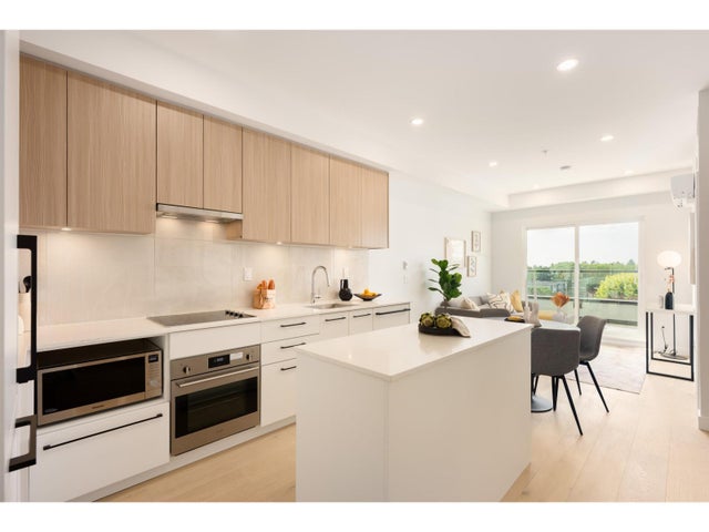 303 5398 207 Street, Langley