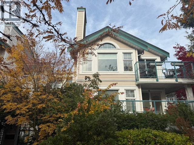 204 735 W 15th Avenue, Vancouver