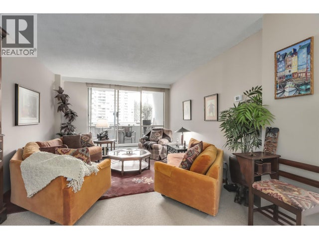 208 2016 Fullerton Avenue, North Vancouver