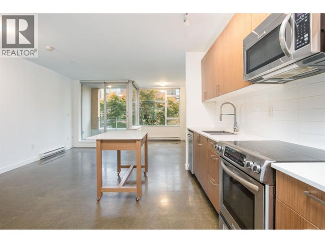 310 221 Union Street, Vancouver