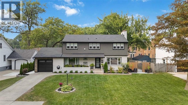 552 Cathcart Boulevard, Sarnia