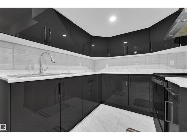 252 39 Av Nw, Edmonton