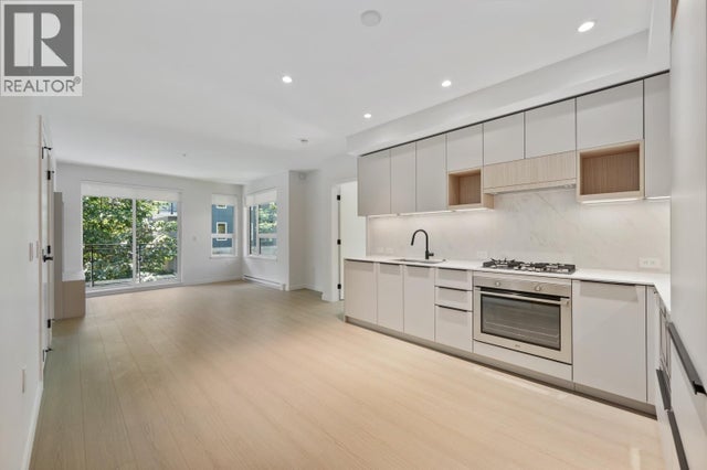 60x 2015 St Johns Road, Port Moody