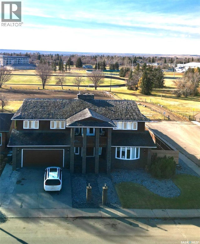 2198 Douglas Avenue, North Battleford