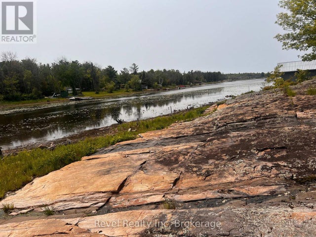 42 Wawanaisa Road, Carling