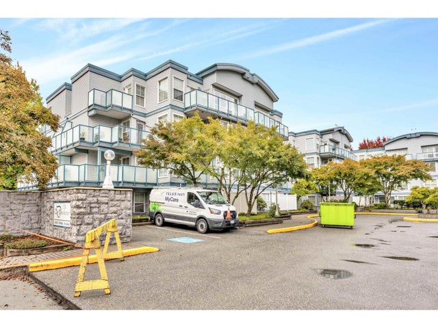 112 14885 100 Avenue Avenue, Surrey