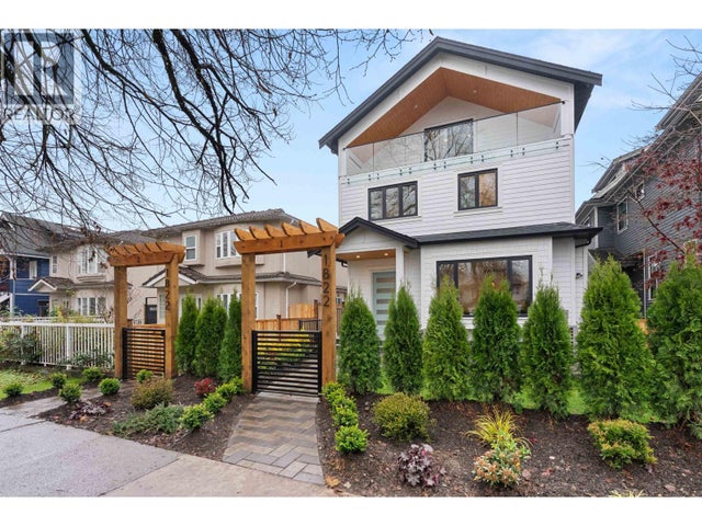 1 1822 E 14th Avenue, Vancouver