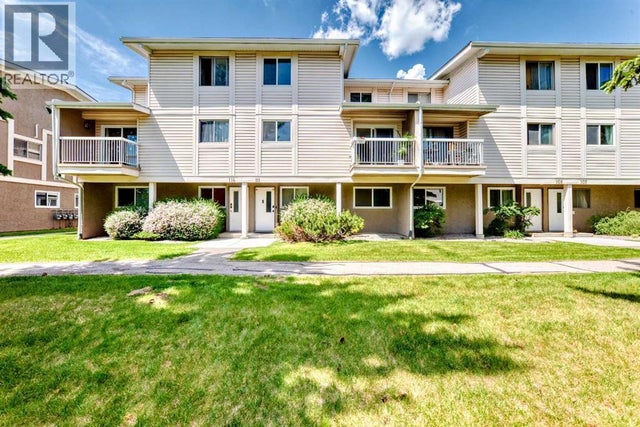 111, 3015 51 Street Sw, Calgary