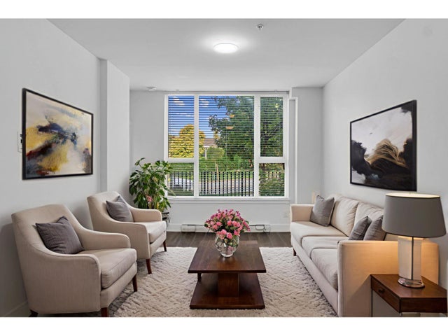 103 9983 E Barnston Drive, Surrey