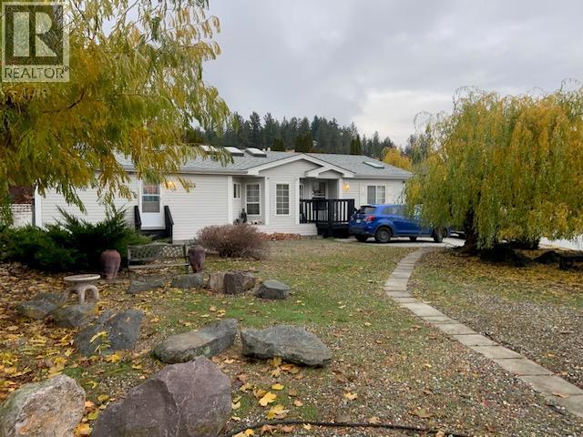 5037 Elliott Avenue, Peachland