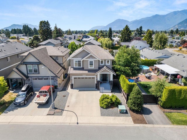 10273 Manor Drive|fairfield Island, Chilliwack