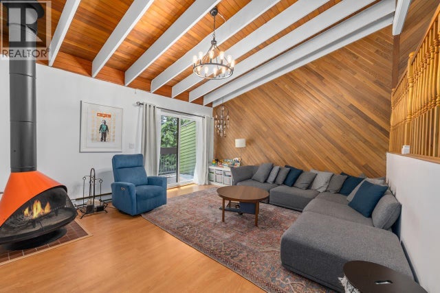 2686 Kingsford Avenue, Burnaby