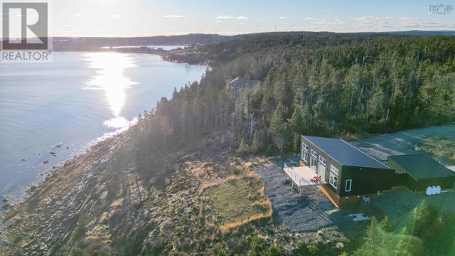 200 Middle Road, Kingsburg